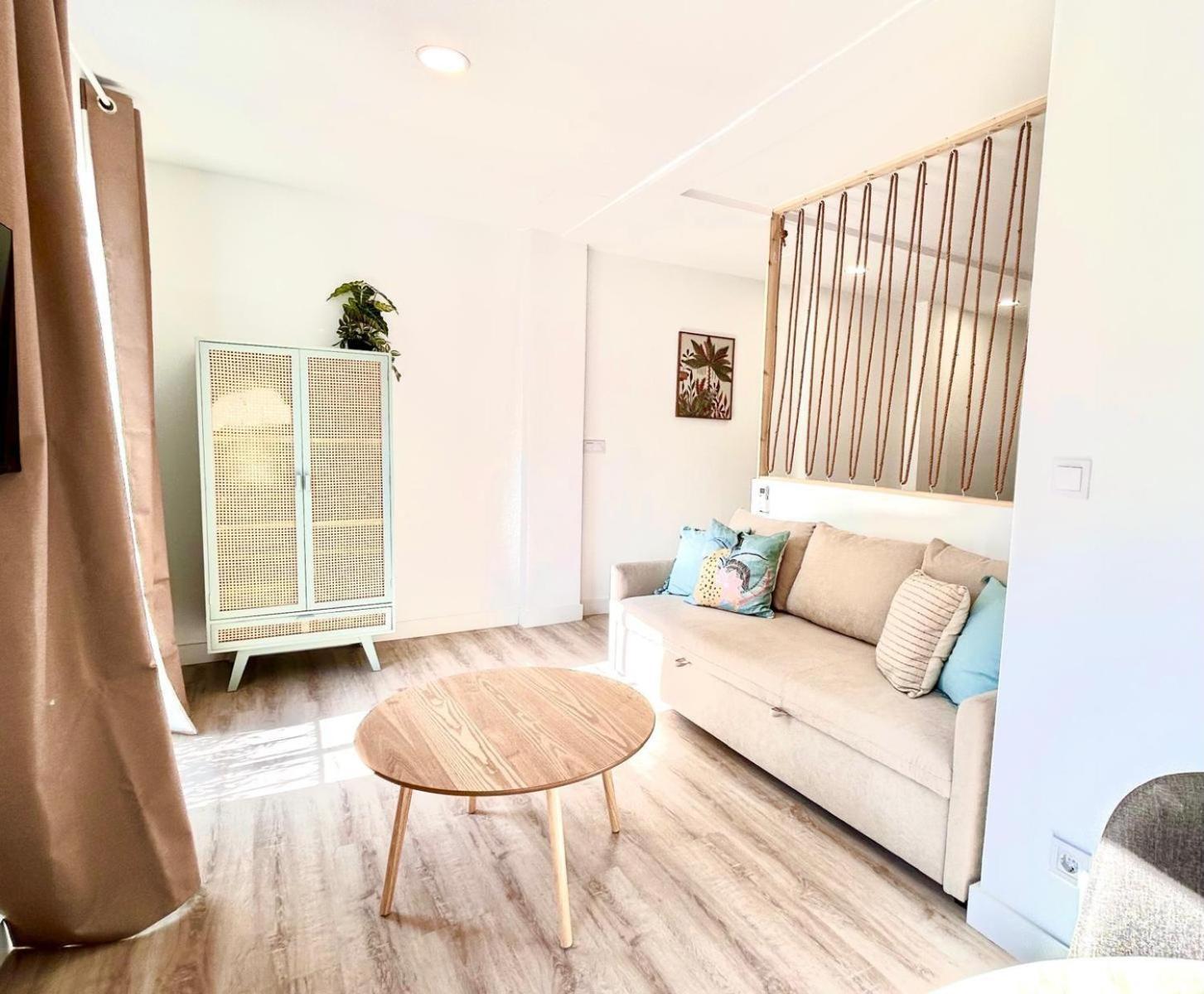 Apartament Nicole Gam Alicante Zewnętrze zdjęcie